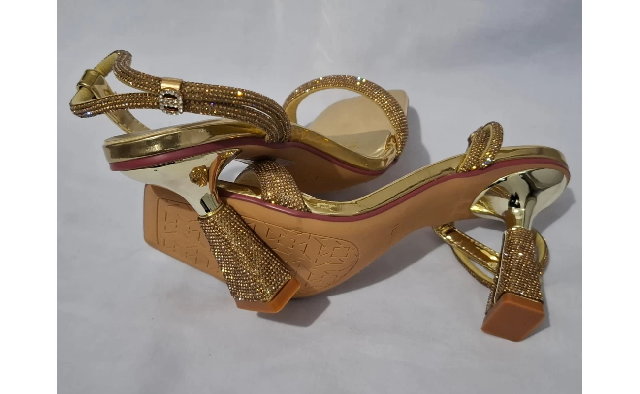 Yunai & Lady Shoes Chunky Heels