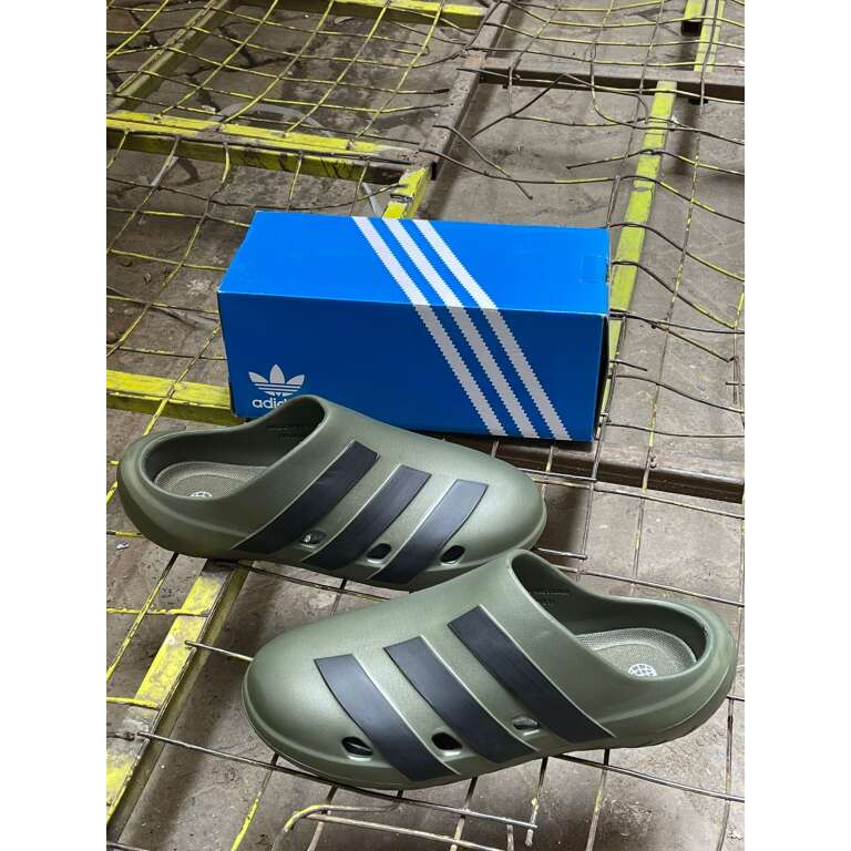 Adidas Clogs 3