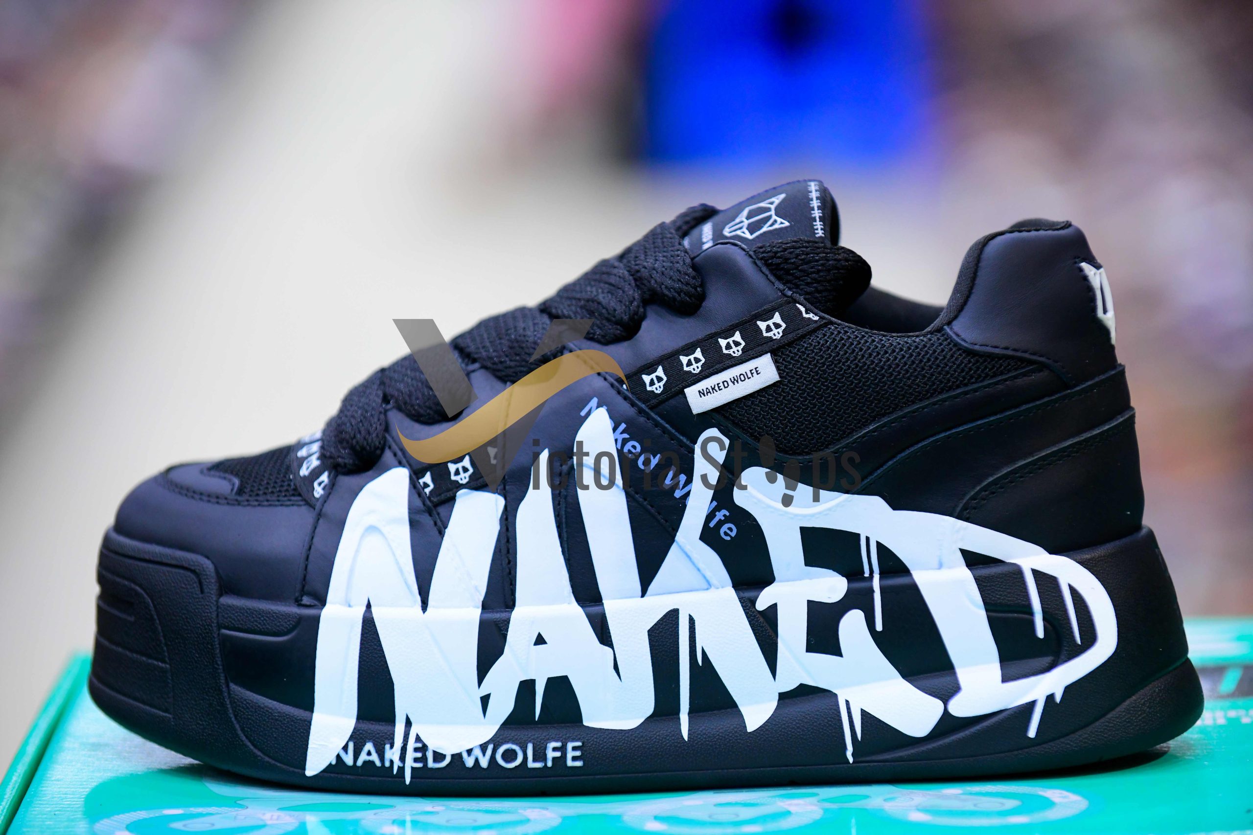 Naked Wolfe Original 6 Naked Wolfe Original - Image 1