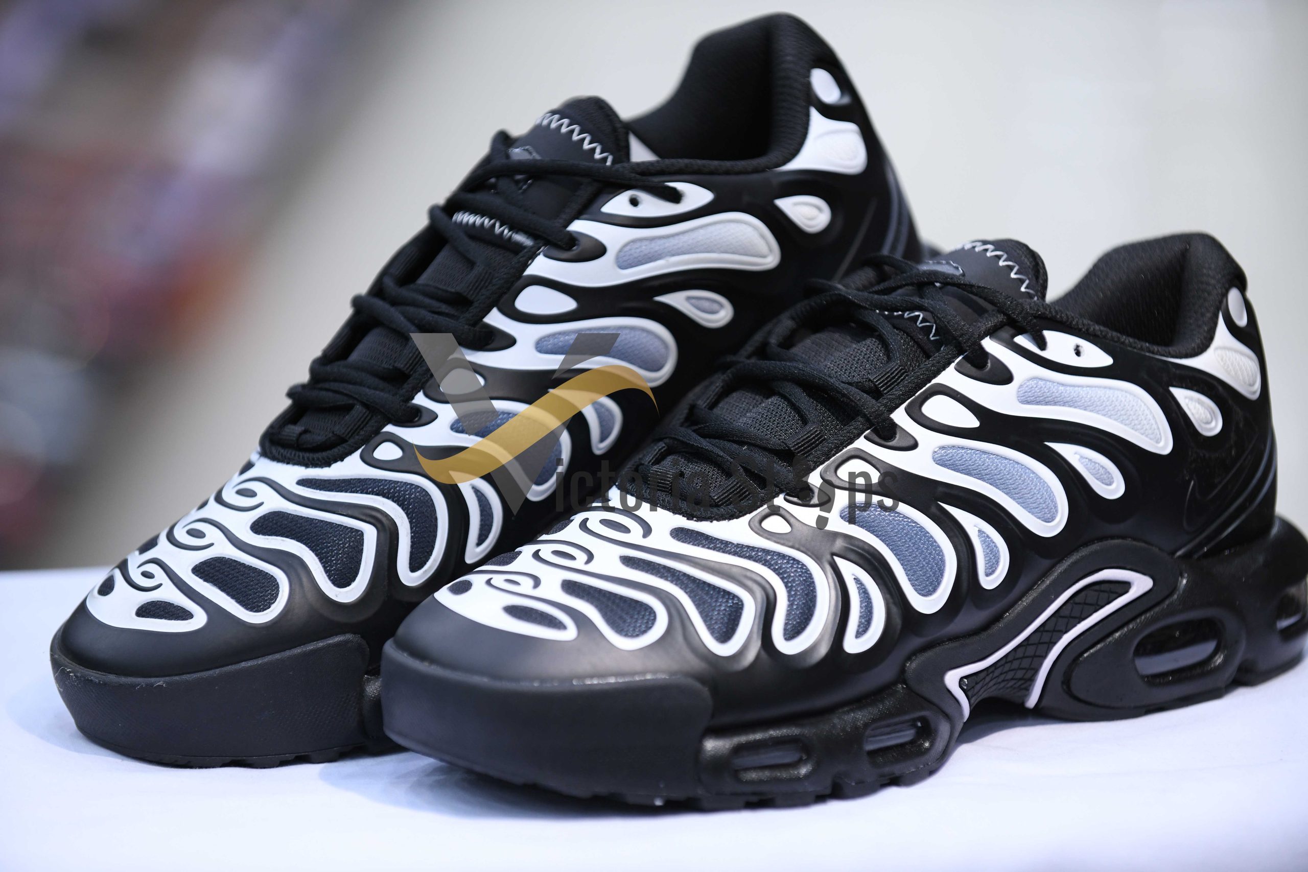 Nike 90 Airmax 6 Nike 90 Airmax - Image 1