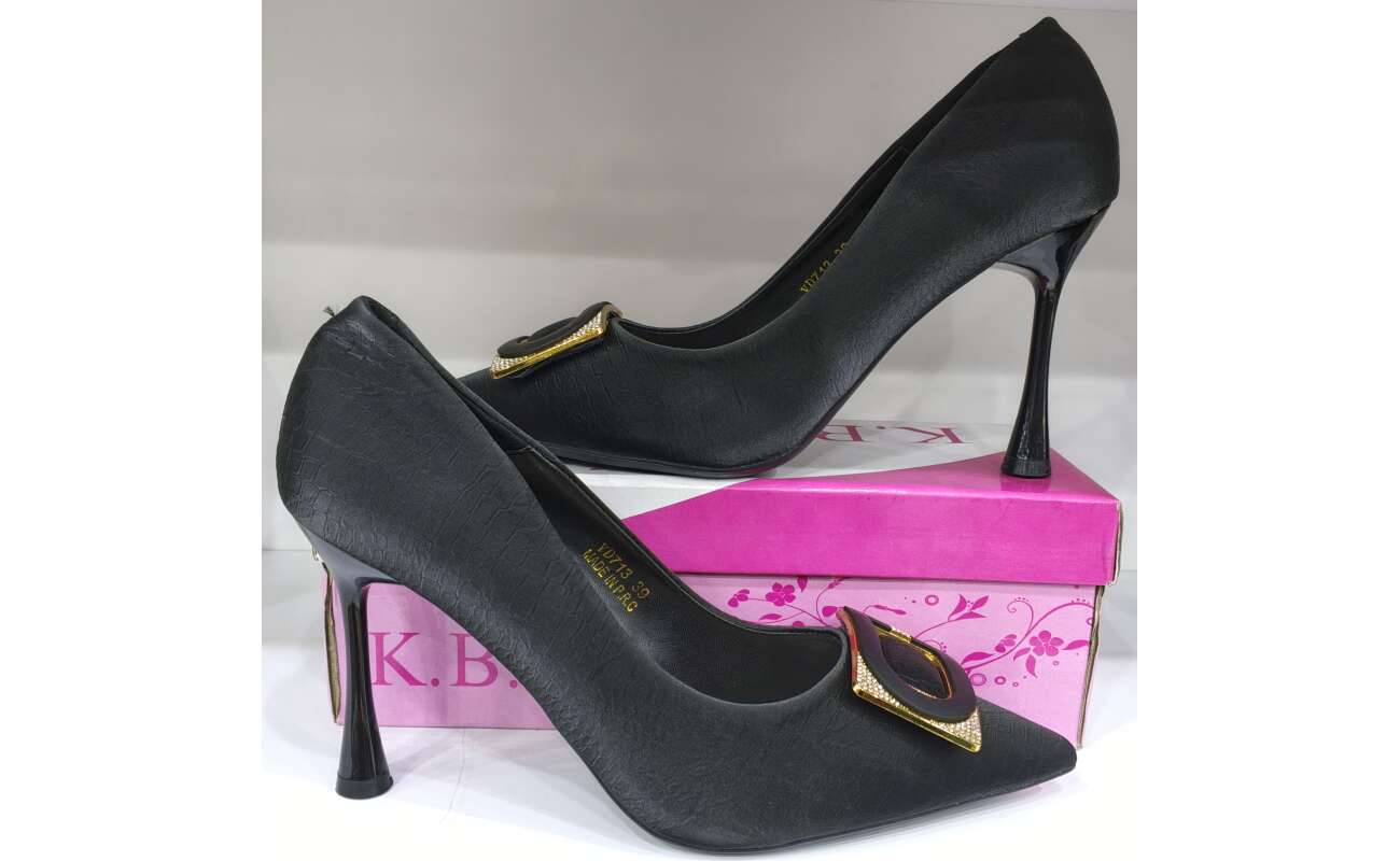 Yunai Heels 3