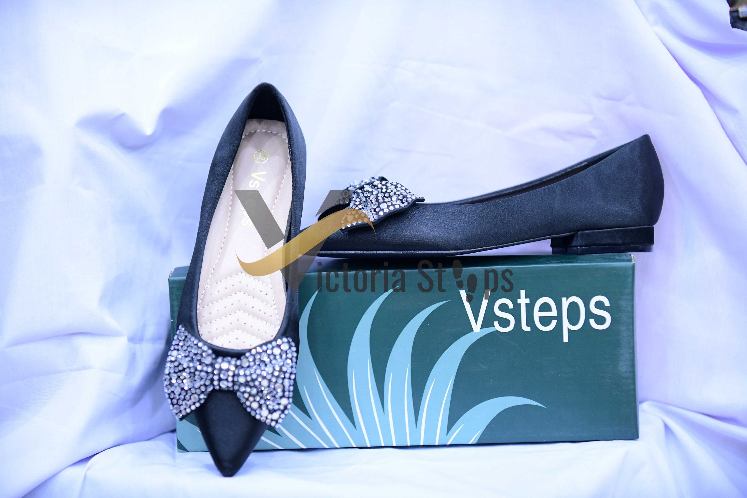 V-Steps Dollshoes 6 V-Steps Dollshoes - Image 1